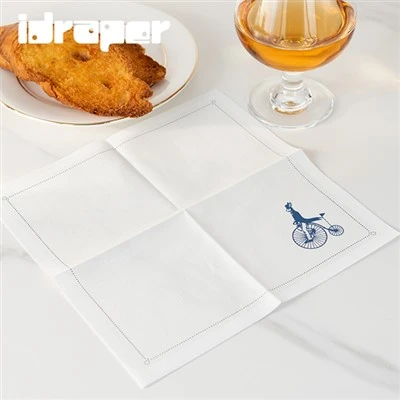 Serviettes de table en coton blanc